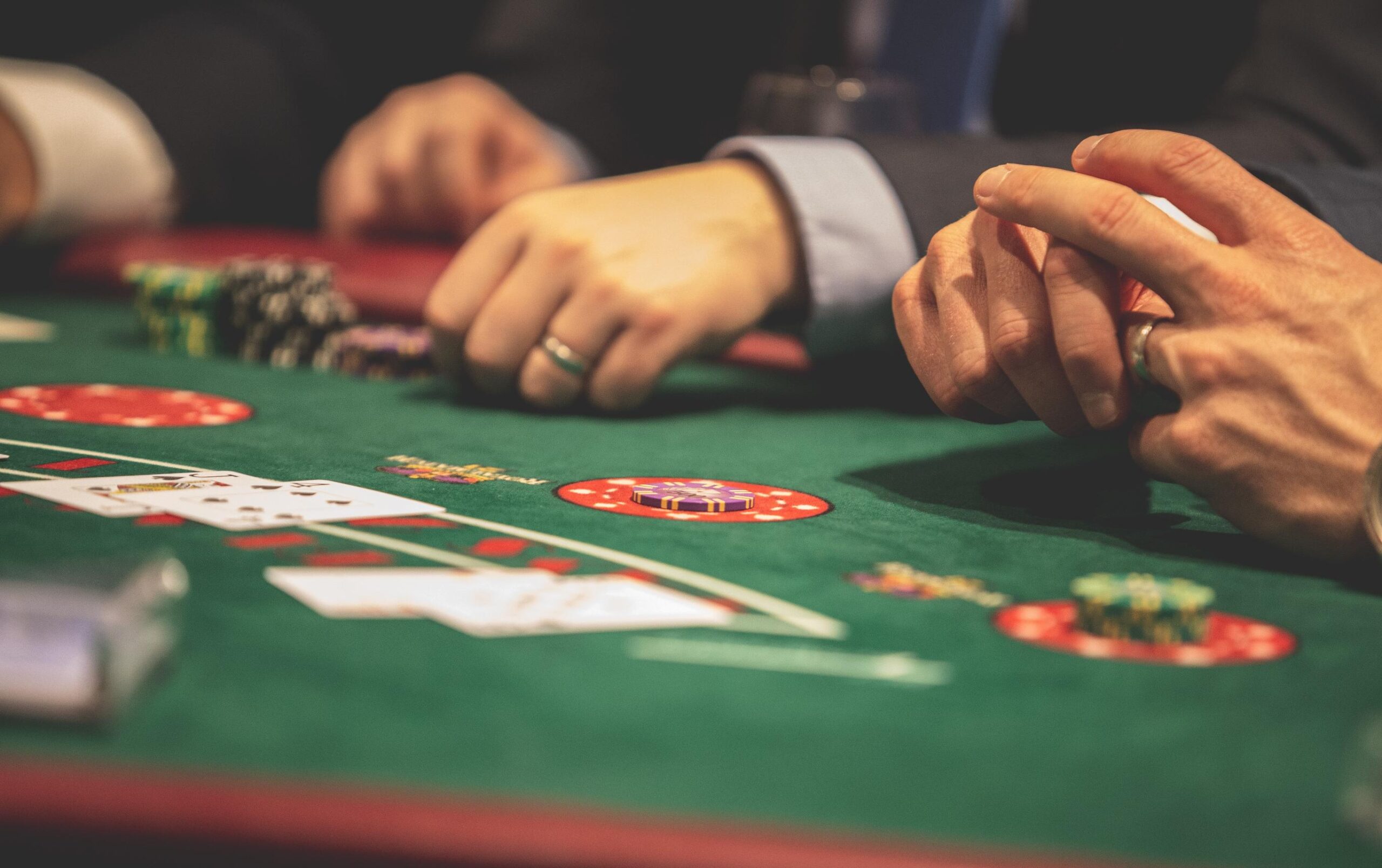 5 Essential Tips for Beginners Who Want to Win at Poker